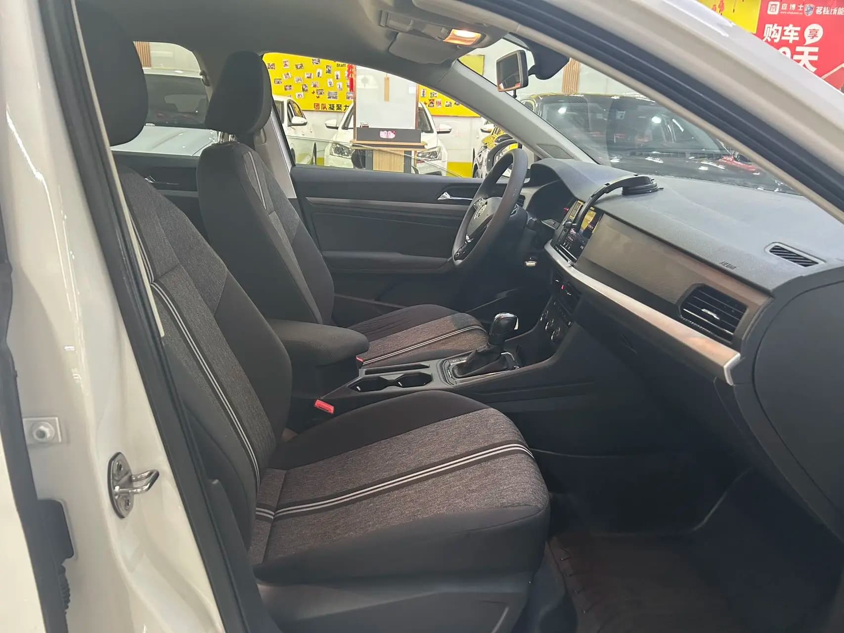 Volkswagen Lavida pure electric 2021 г. 50141 км. — фото 10