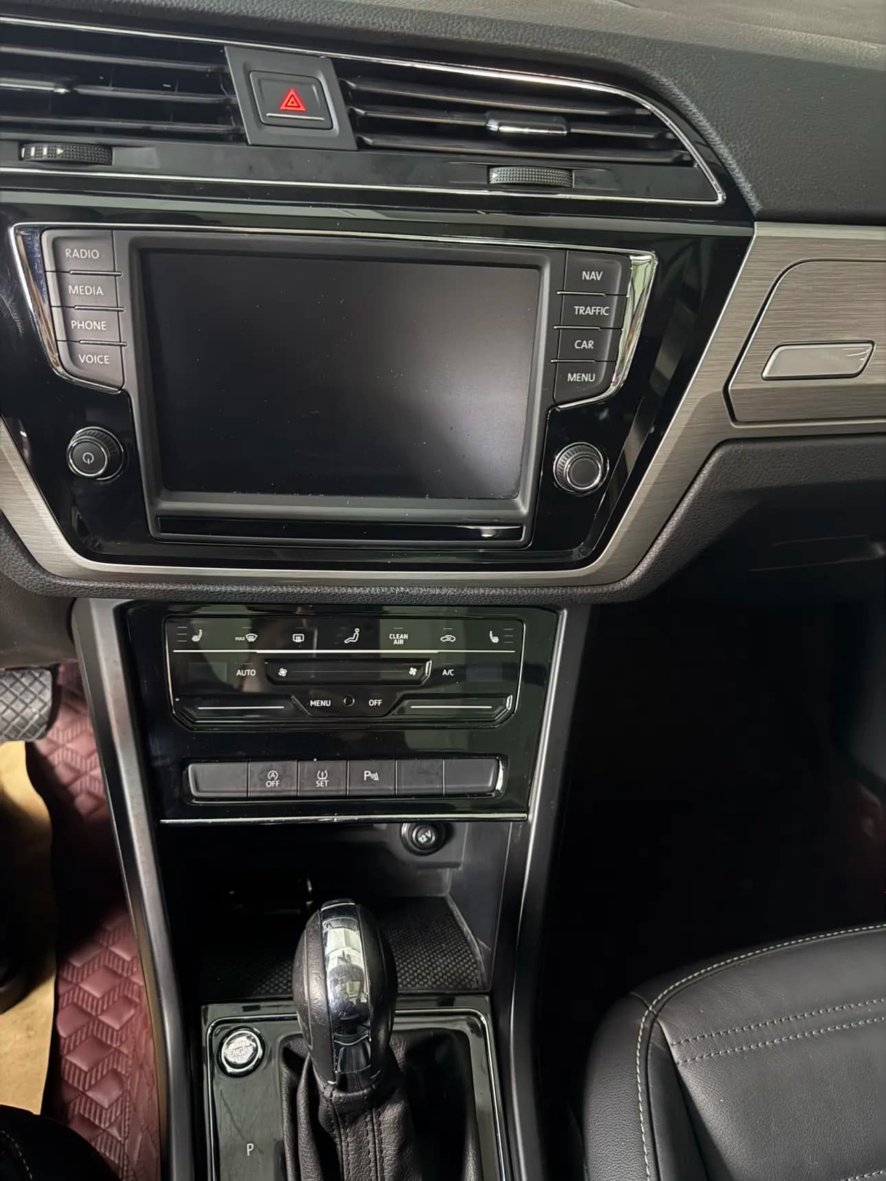 Volkswagen Touran L 2022 г. 38077 км. — фото 6