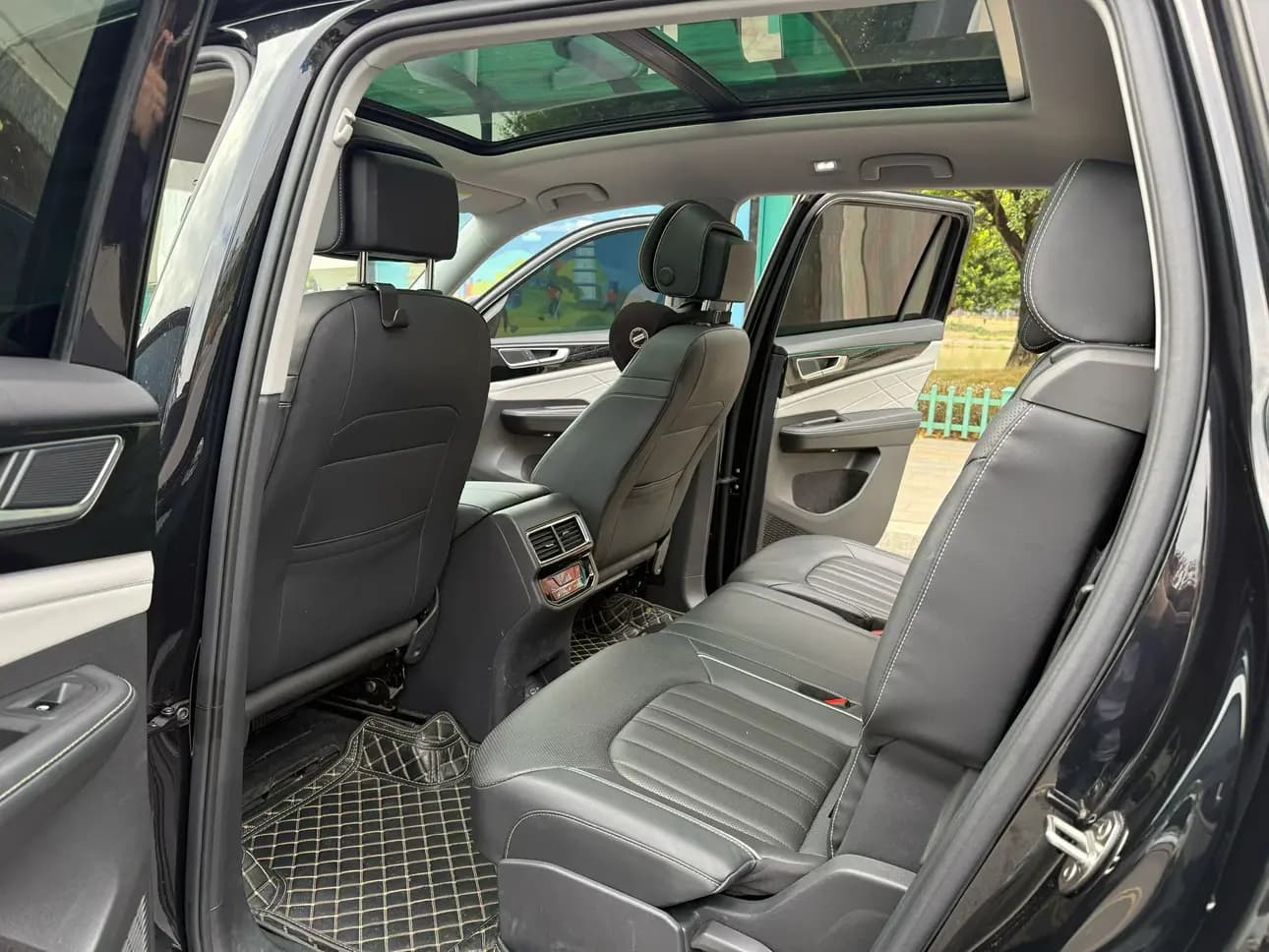 Volkswagen Teramont 2023 г. 32014 км. — фото 8