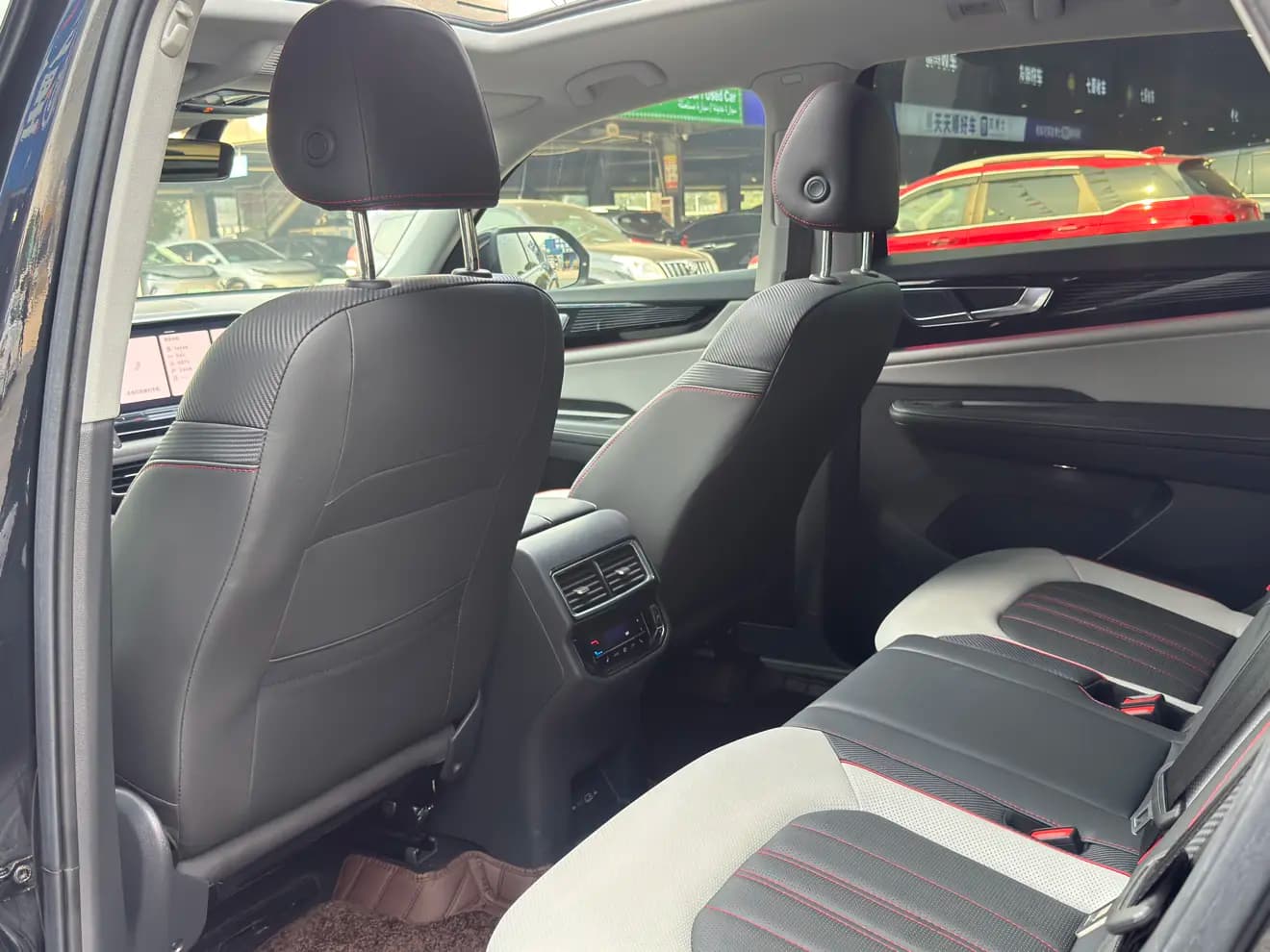 Volkswagen Teramont 2023 г. 40019 км. — фото 12