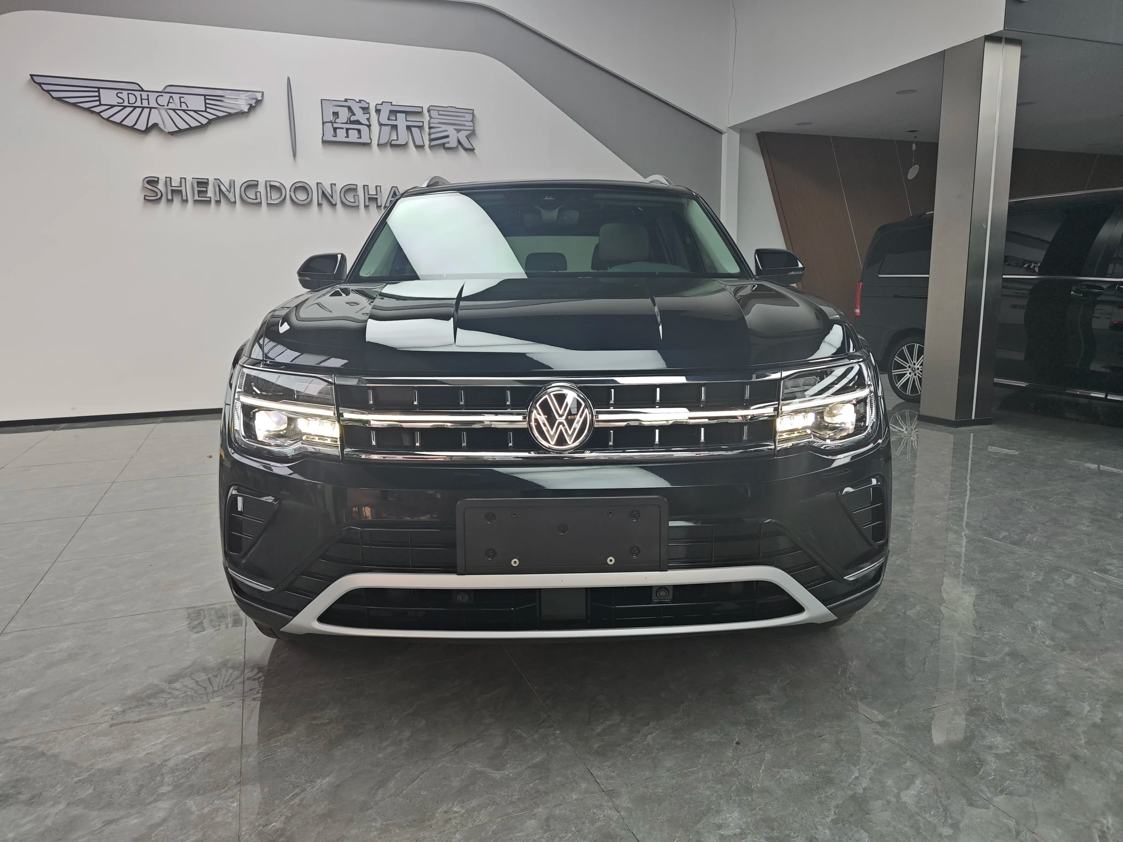Volkswagen Teramont 2023 г. 23020 км. — фото 2