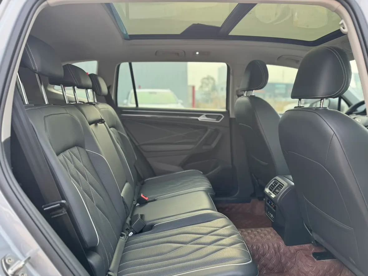 Volkswagen Tiguan L 2022 г. 38063 км. — фото 14