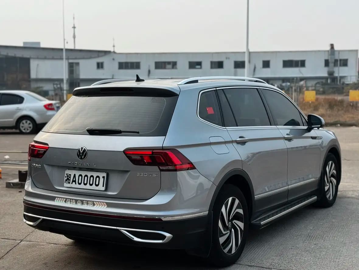 Volkswagen Tiguan L 2022 г. 38063 км. — фото 6