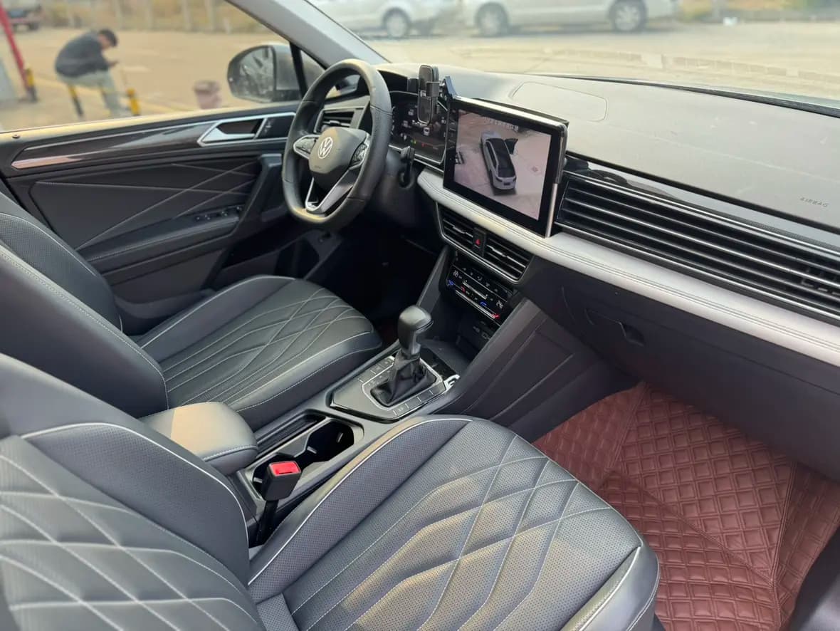 Volkswagen Tiguan L 2022 г. 38063 км. — фото 8
