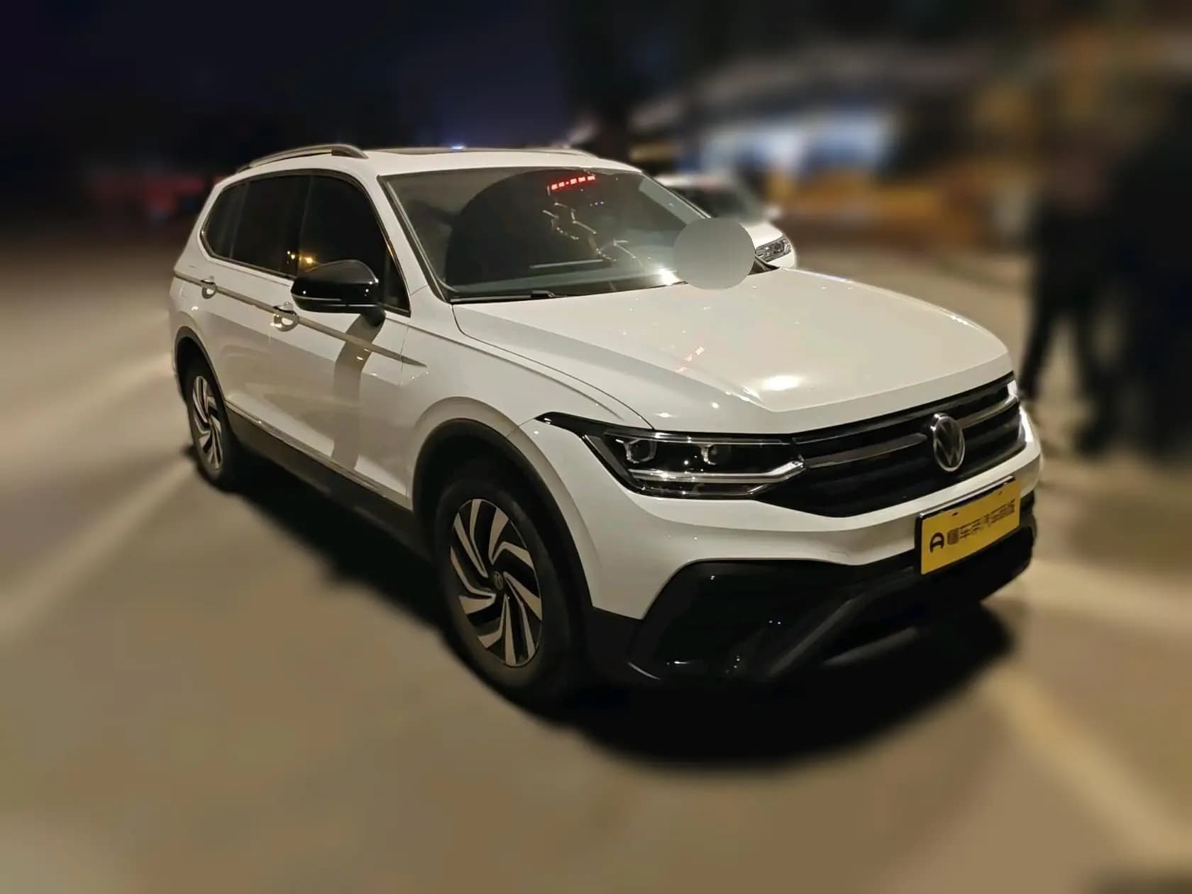 Volkswagen Tiguan L 2025 г. 4864 км. — фото 3