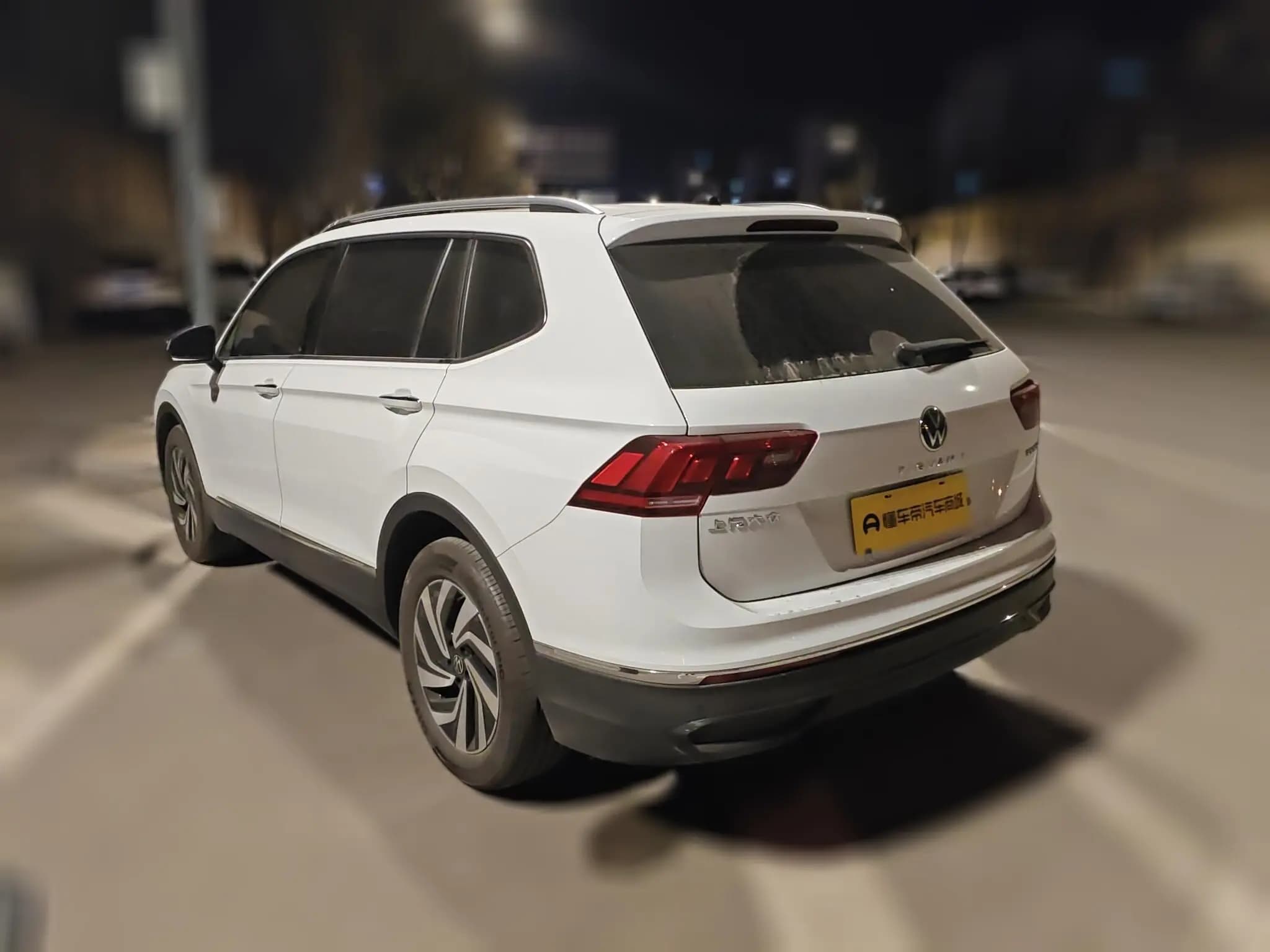 Volkswagen Tiguan L 2025 г. 4864 км. — фото 6