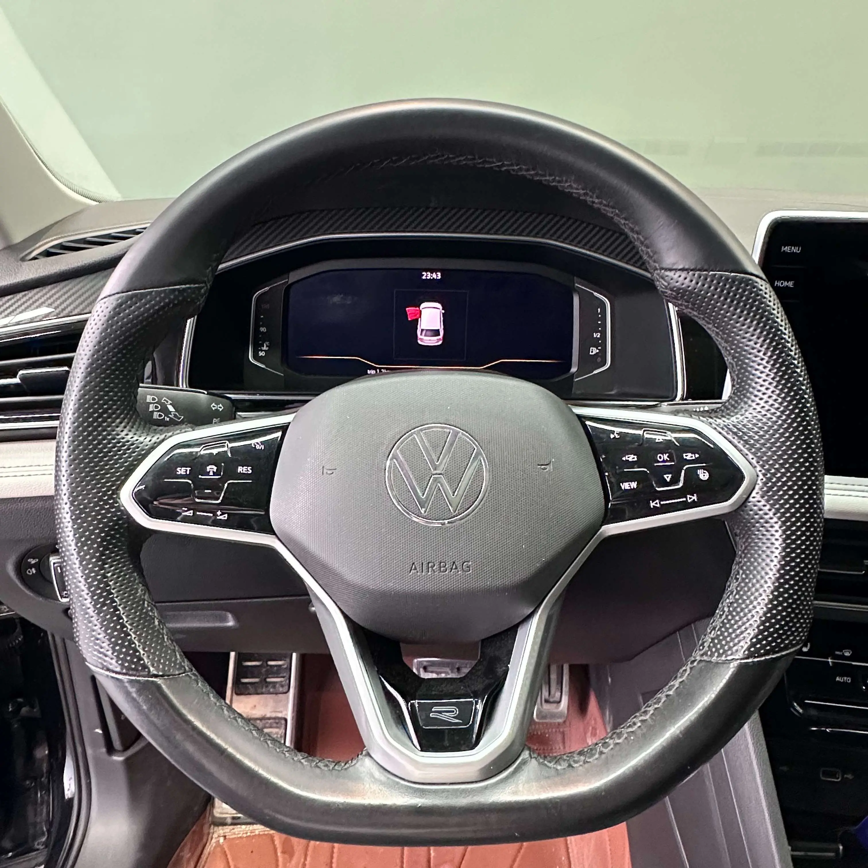 Volkswagen Tiguan L 2021 г. 45007 км. — фото 9