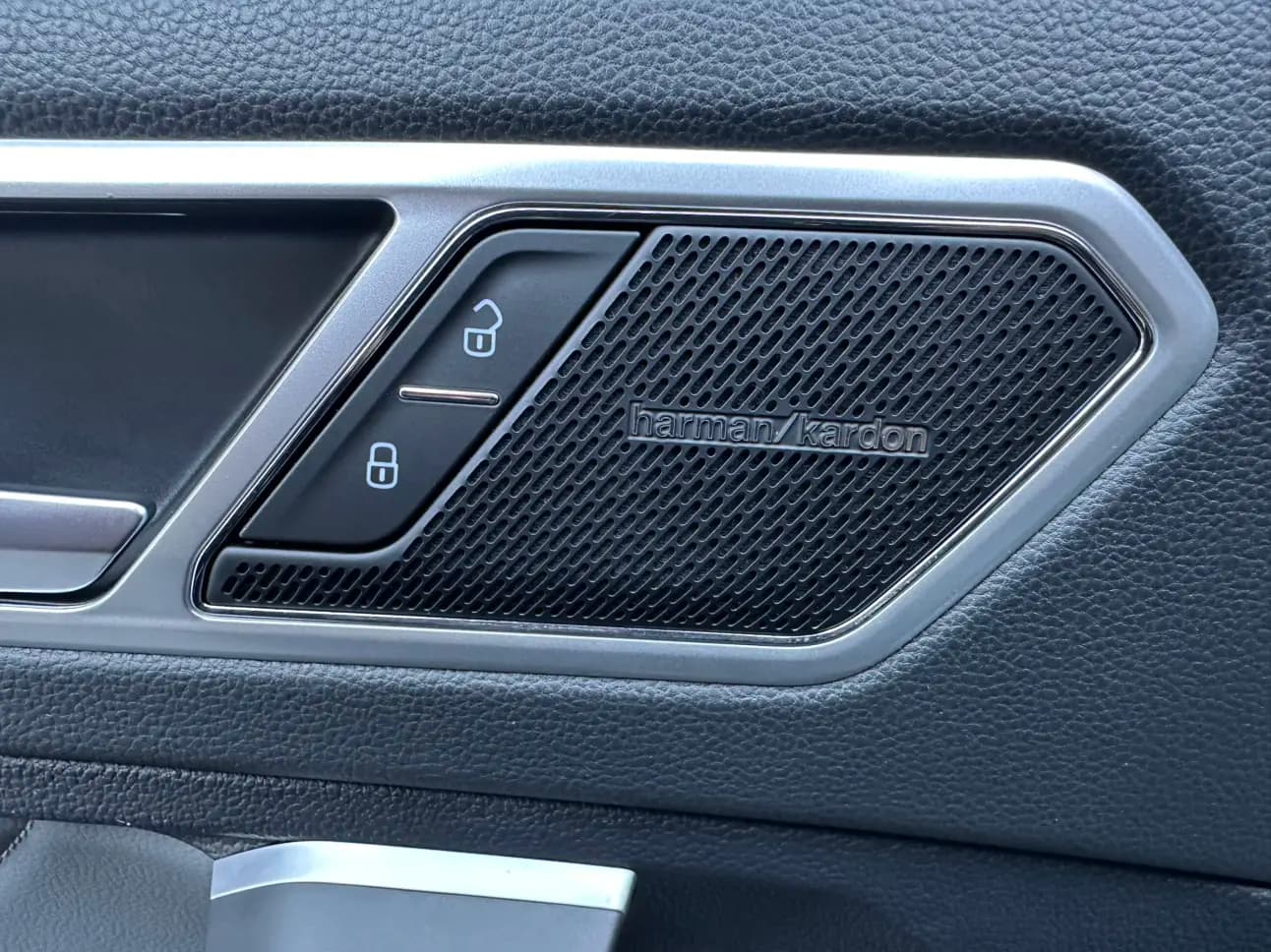 Volkswagen Tiguan L 2023 г. 59009 км. — фото 8