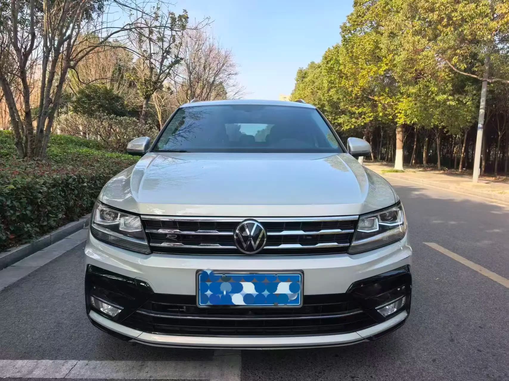 Volkswagen Tiguan L 2021 г. 123010 км. — фото 2