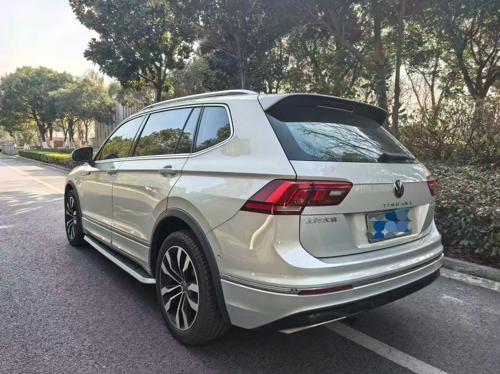 Volkswagen Tiguan L 2021 г. 123010 км. — фото 4