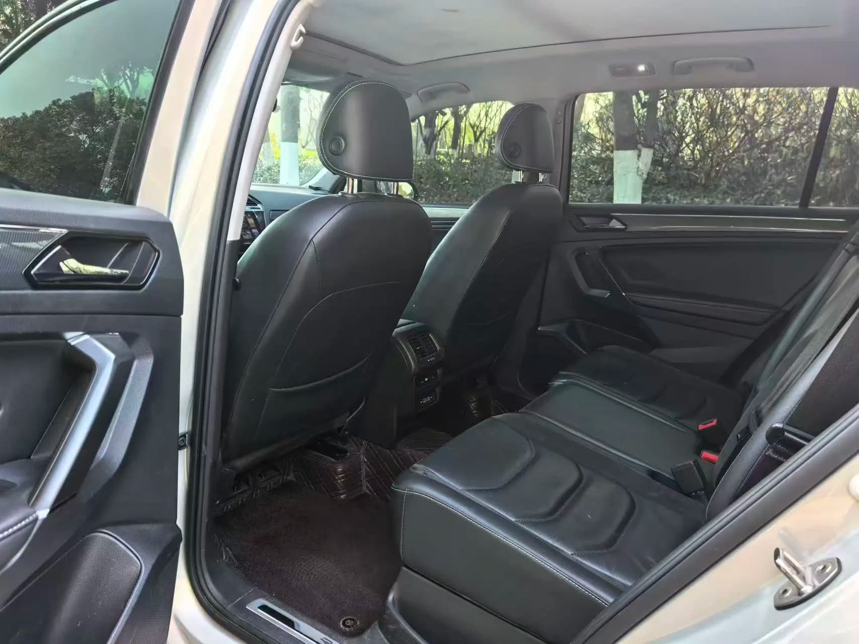 Volkswagen Tiguan L 2021 г. 123010 км. — фото 9