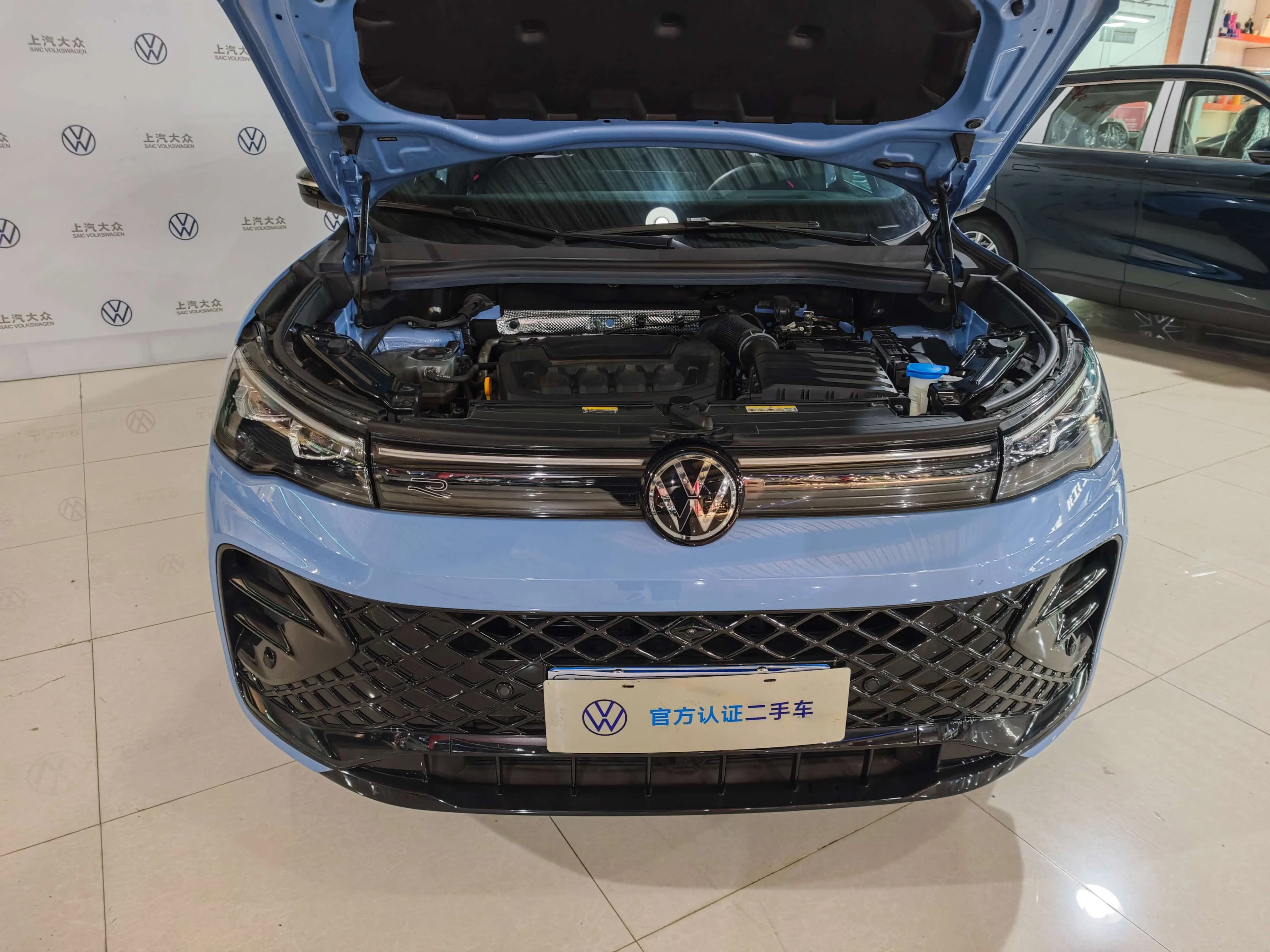 Volkswagen Tiguan L 2024 г. 2011 км. — фото 2