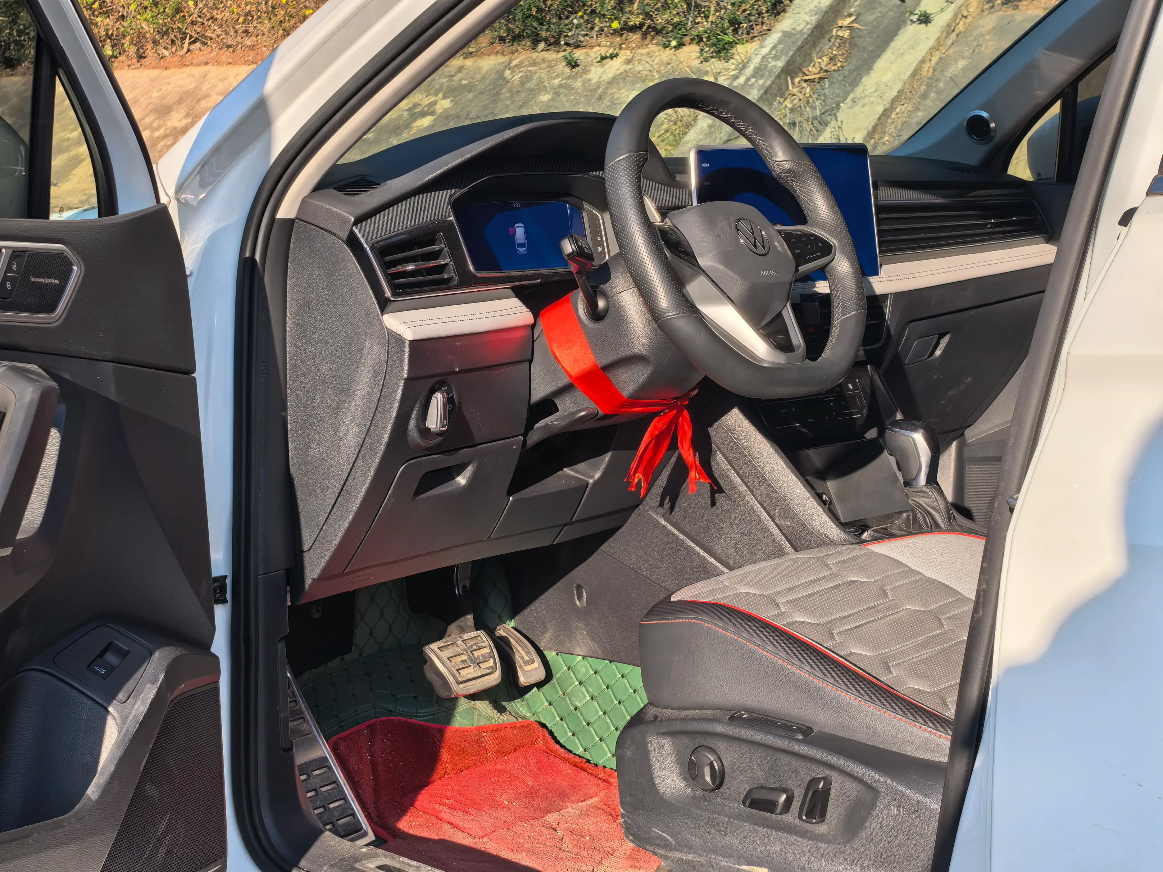 Volkswagen Tiguan L 2023 г. 65913 км. — фото 10
