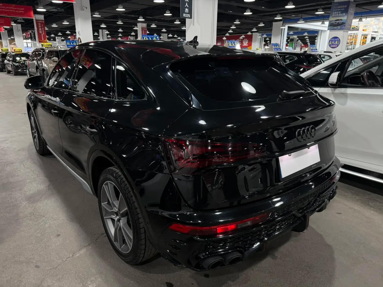 Audi Q5L Sportback 2022 г. 100001 км. — фото 4