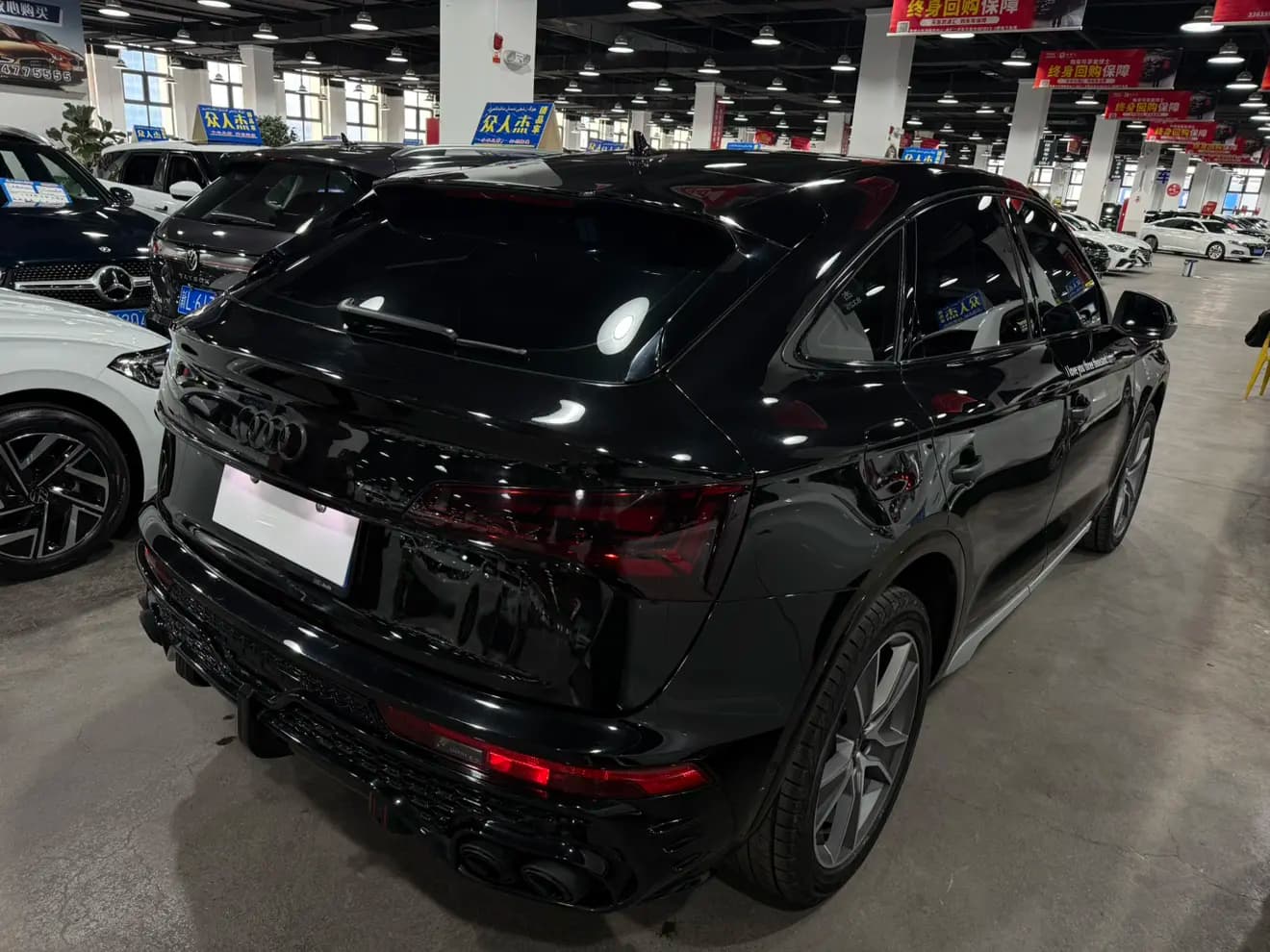 Audi Q5L Sportback 2022 г. 100001 км. — фото 6