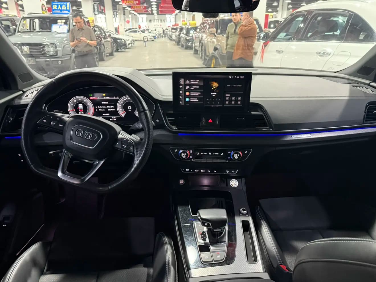 Audi Q5L Sportback 2022 г. 100001 км. — фото 7