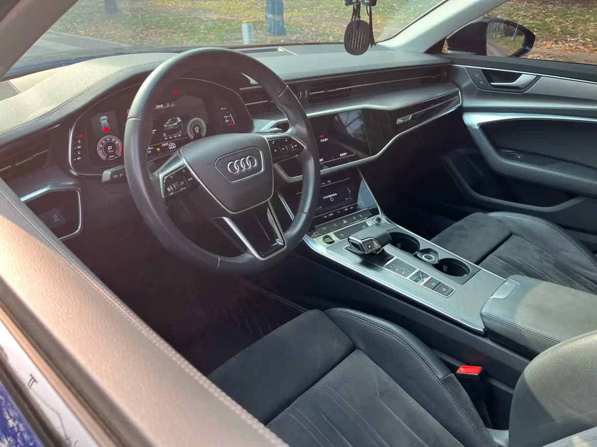 Audi A6 2021 г. 96003 км. — фото 9