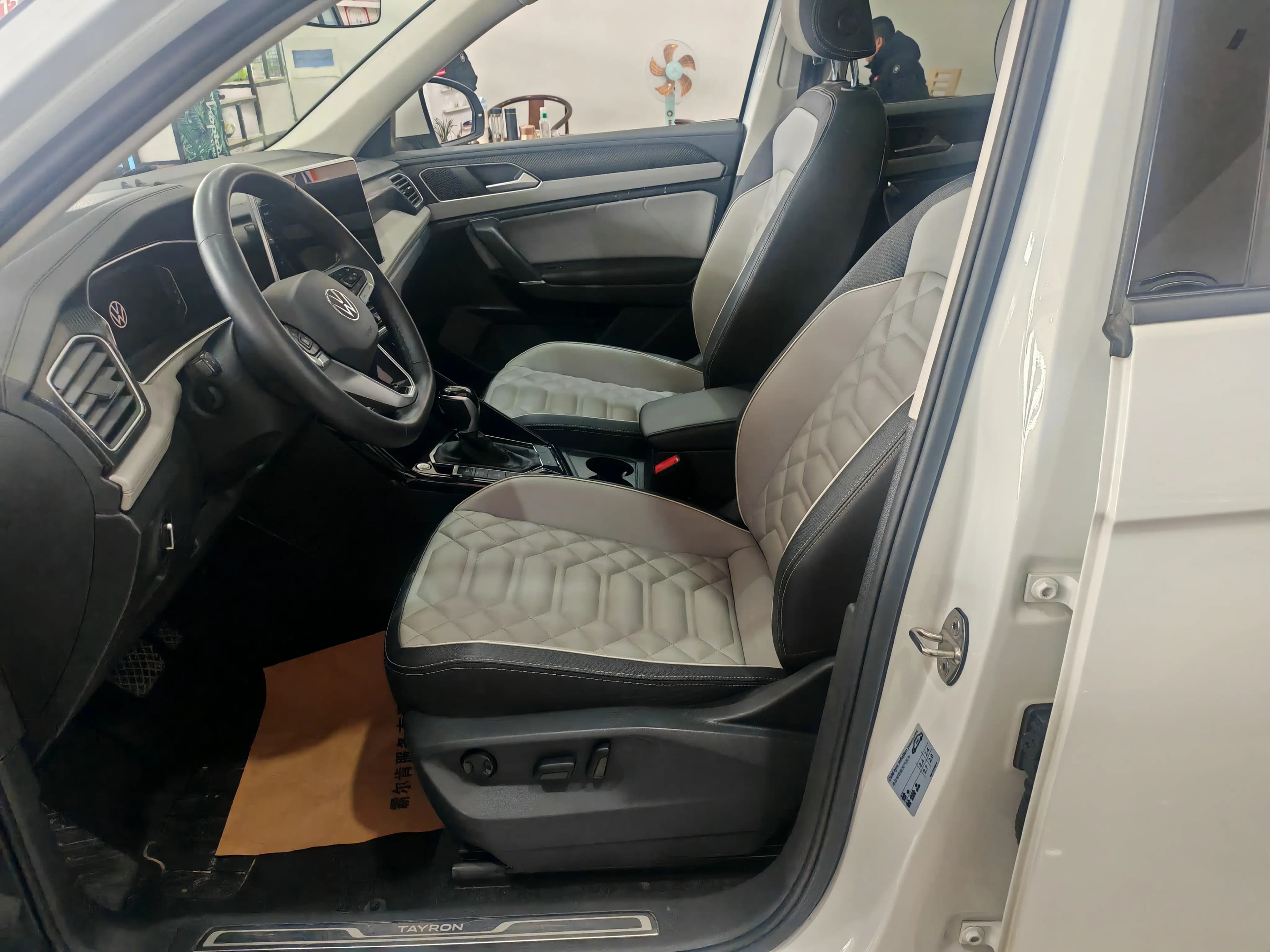 Volkswagen Tayron 2023 г. 92042 км. — фото 7