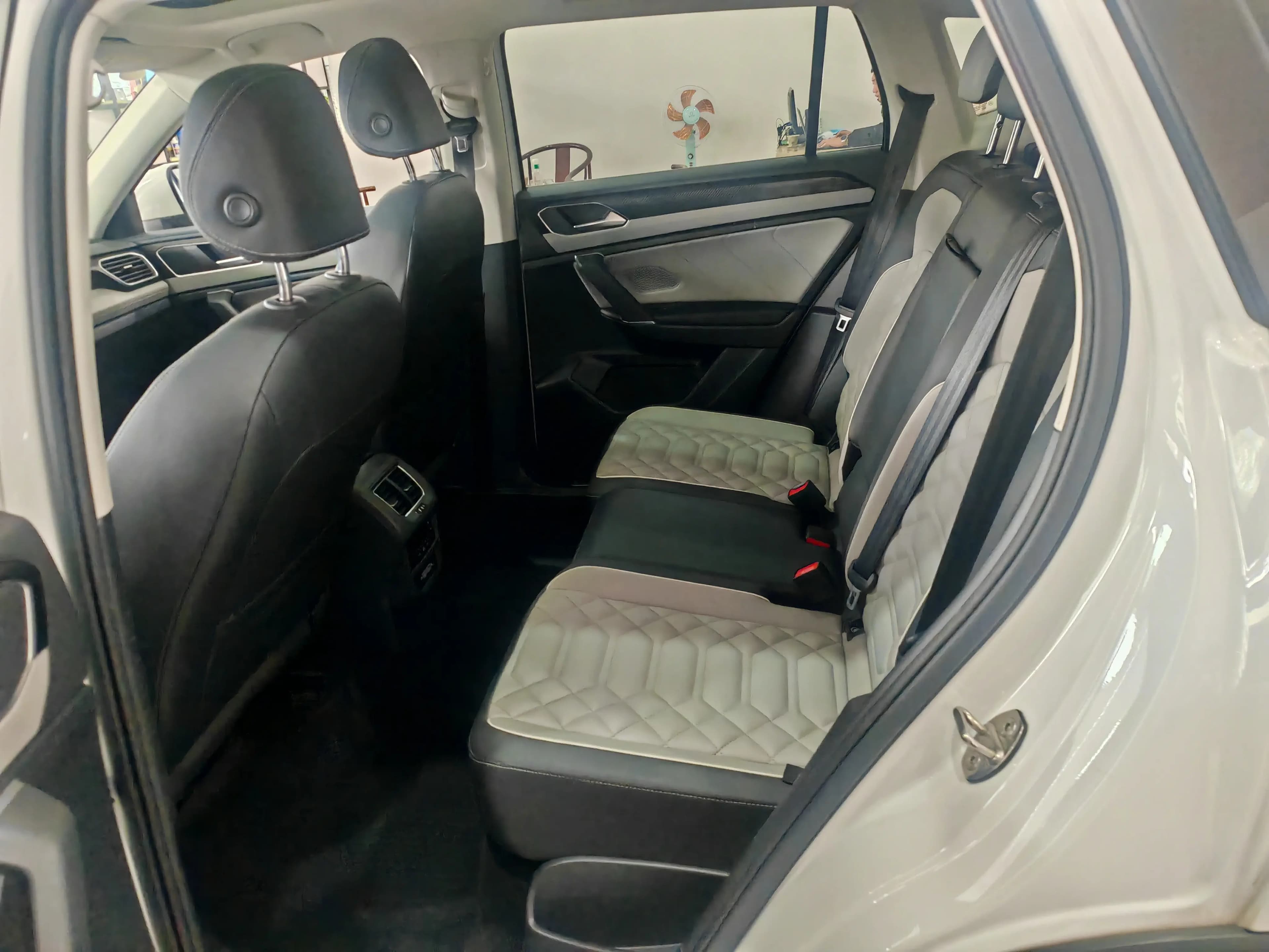Volkswagen Tayron 2023 г. 92042 км. — фото 8