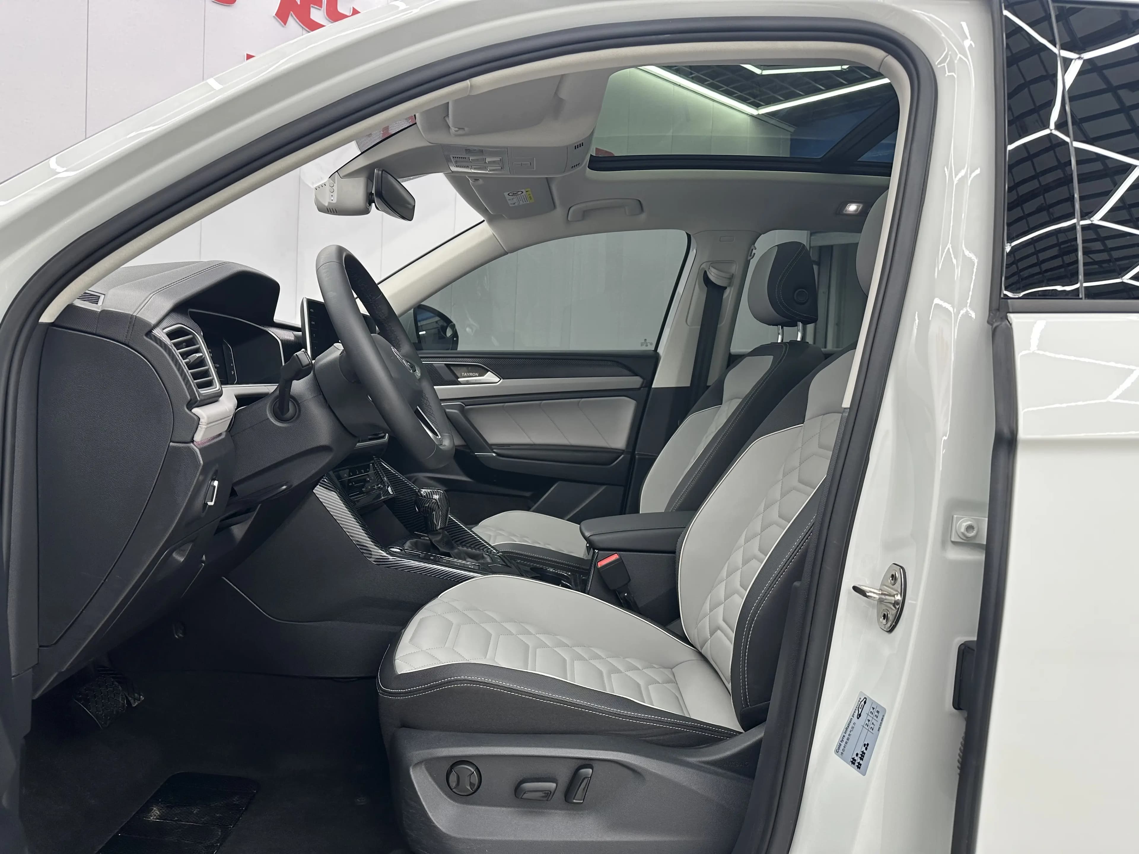 Volkswagen Tayron 2023 г. 47060 км. — фото 12
