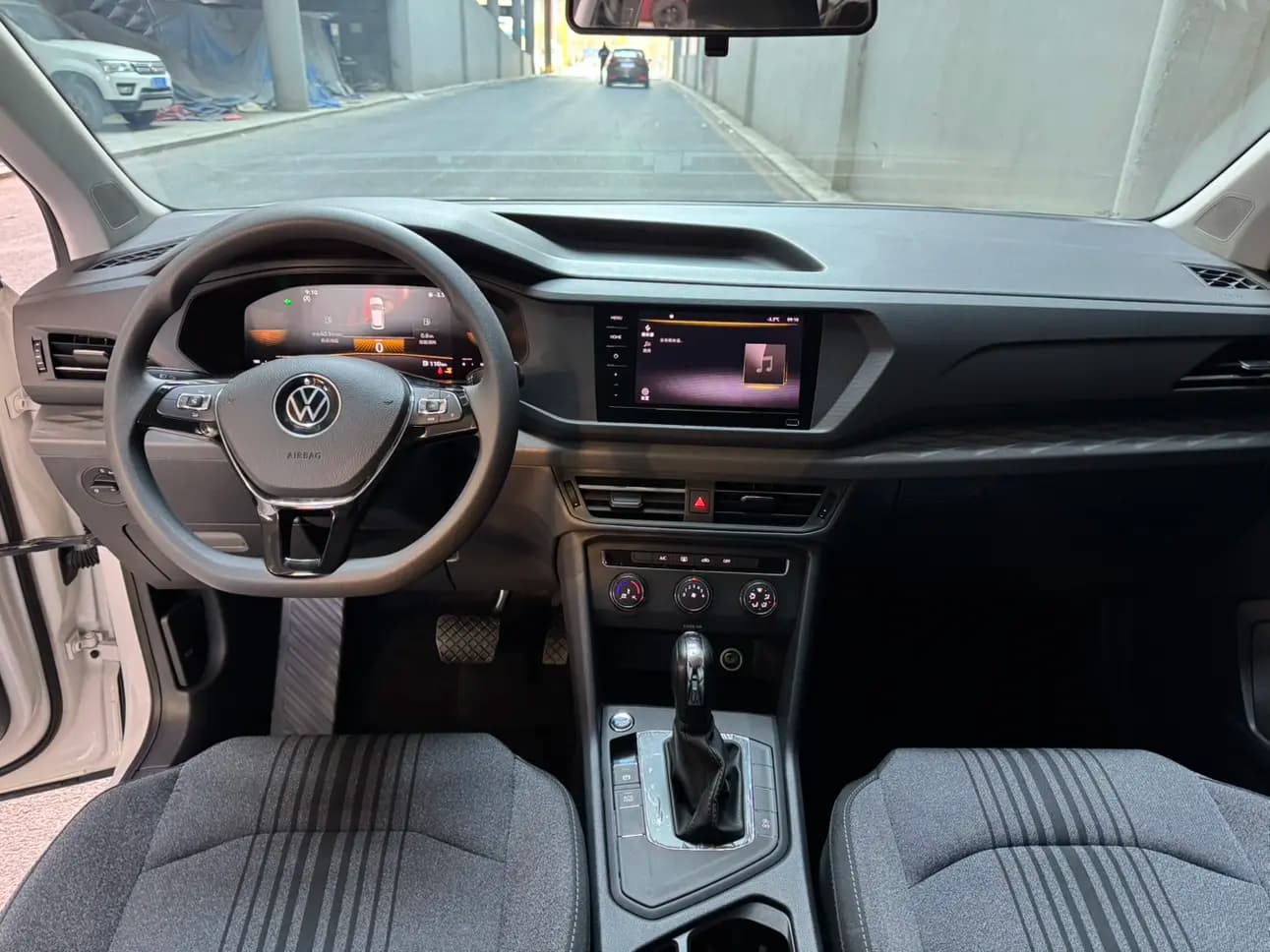 Volkswagen Tharu 2023 г. 106106 км. — фото 15