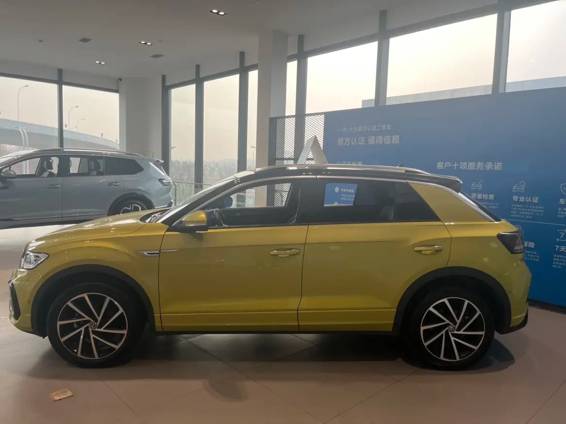 Volkswagen T-Roc 2023 г. 6130 км. — фото 3