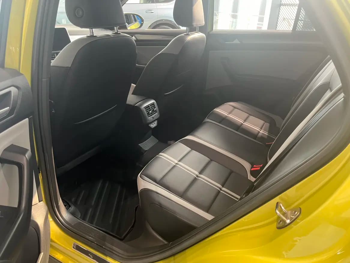 Volkswagen T-Roc 2023 г. 6130 км. — фото 9