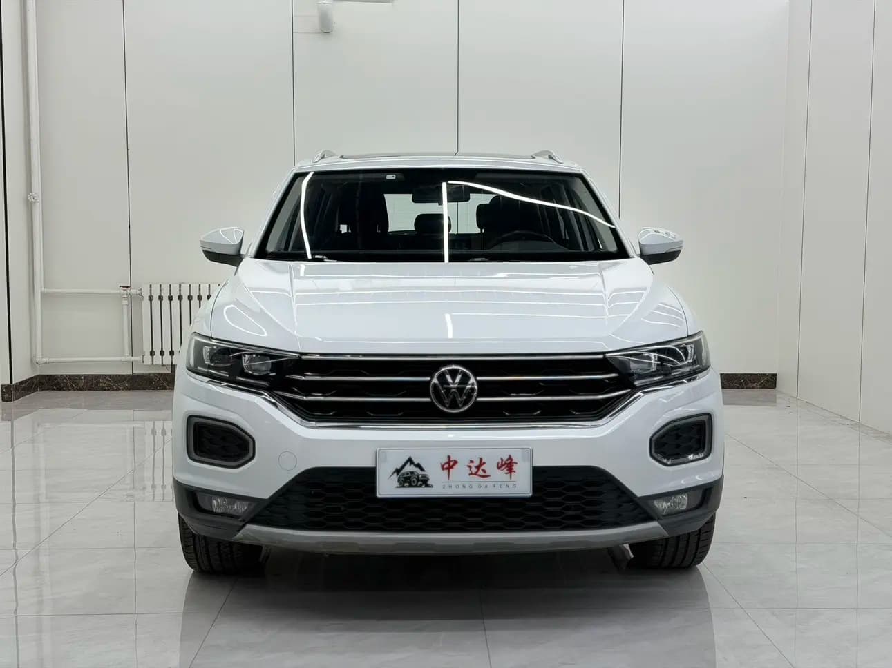 Volkswagen T-Roc 2021 г. 49119 км. — фото 2