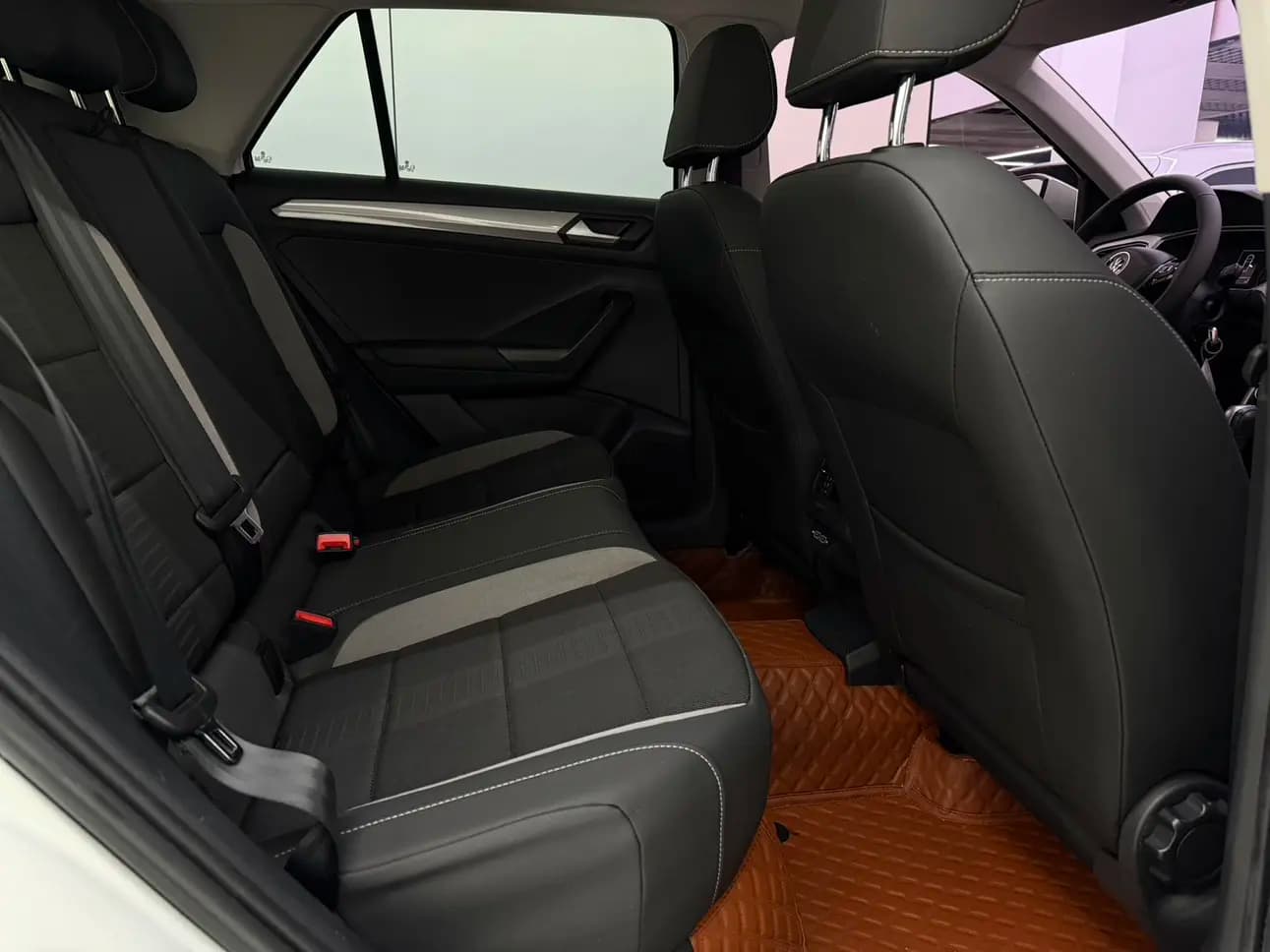 Volkswagen T-Roc 2021 г. 55120 км. — фото 10