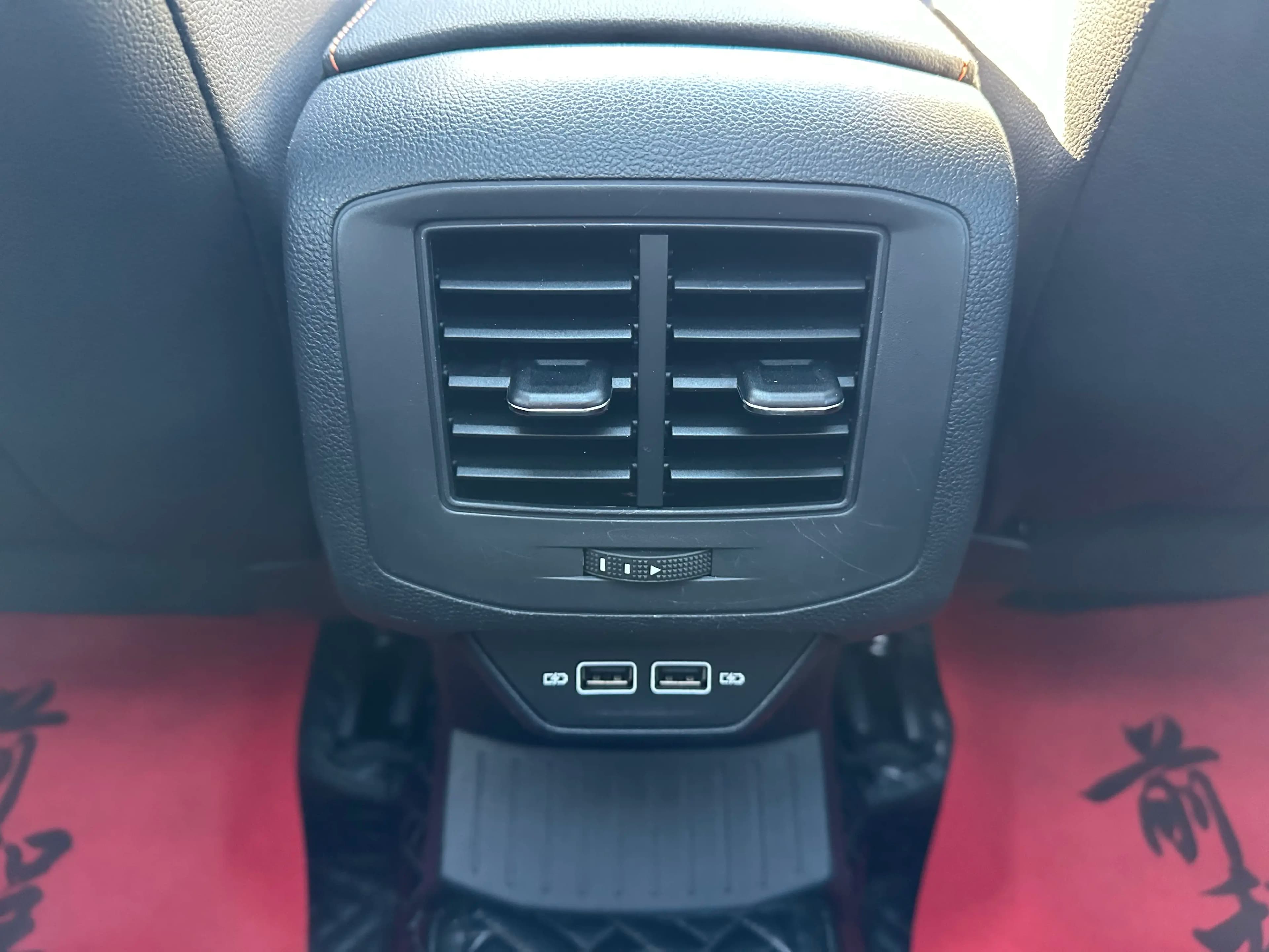 Volkswagen T-Roc 2022 г. 48822 км. — фото 15
