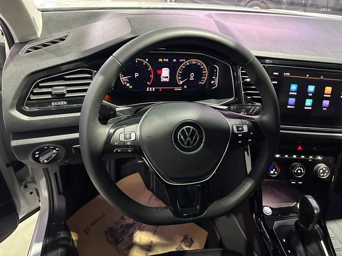 Volkswagen T-Roc 2022 г. 46123 км. — фото 7