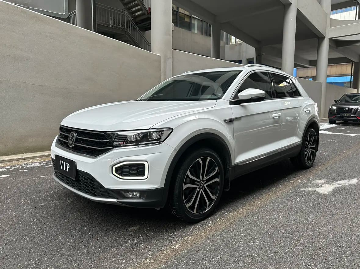 Volkswagen T-Roc 2022 г. 41131 км.