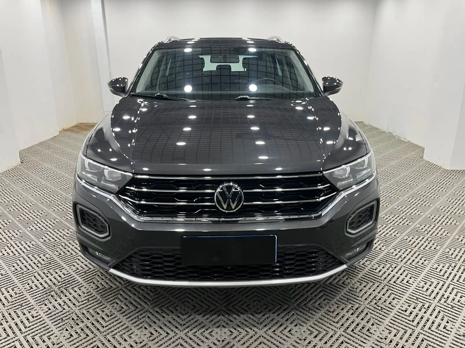Volkswagen T-Roc 2022 г. 57132 км. — фото 2