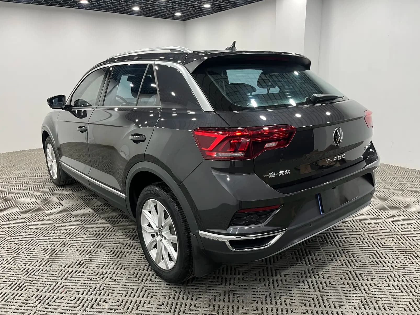Volkswagen T-Roc 2022 г. 57132 км. — фото 3