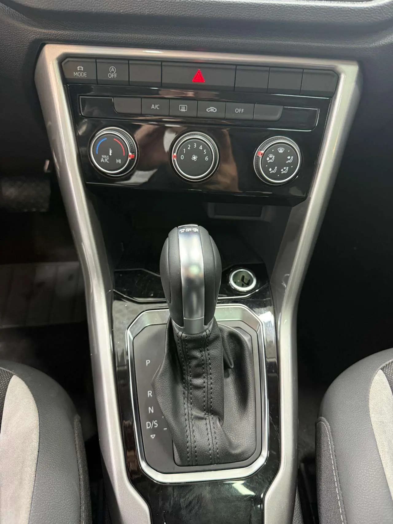 Volkswagen T-Roc 2022 г. 64133 км. — фото 17