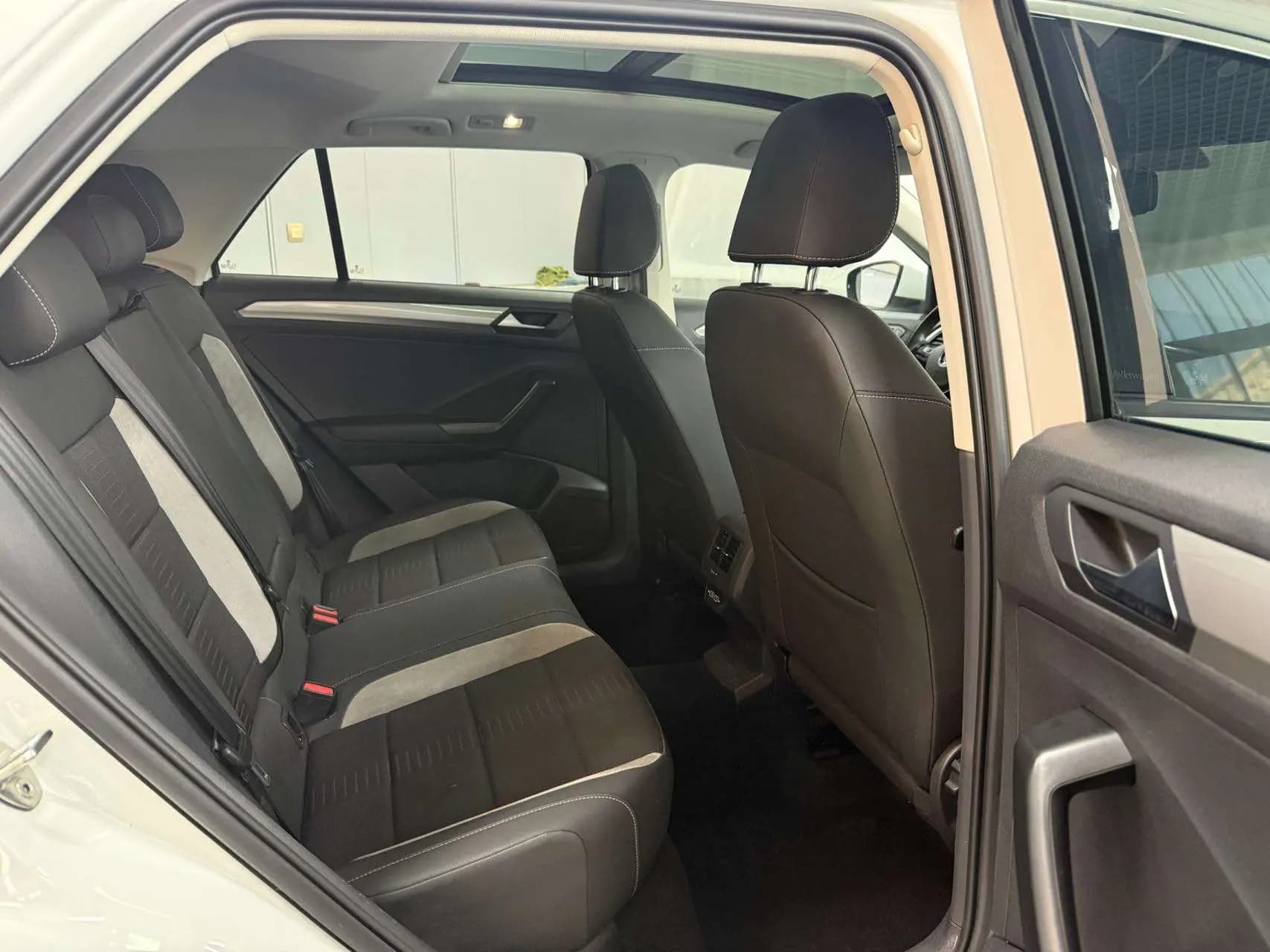 Volkswagen T-Roc 2022 г. 64133 км. — фото 21