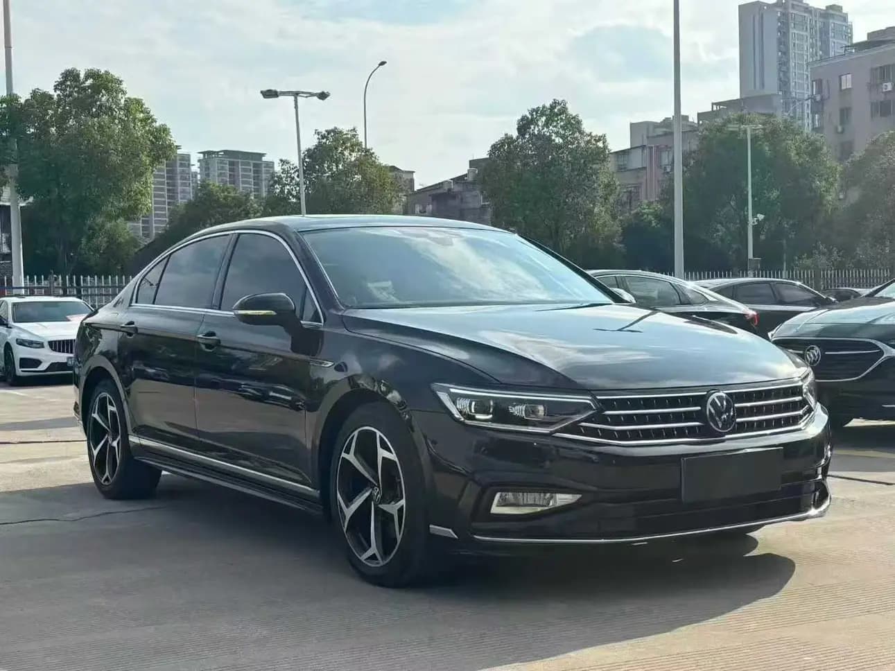 Volkswagen Magotan 2022 г. 30034 км. — фото 3
