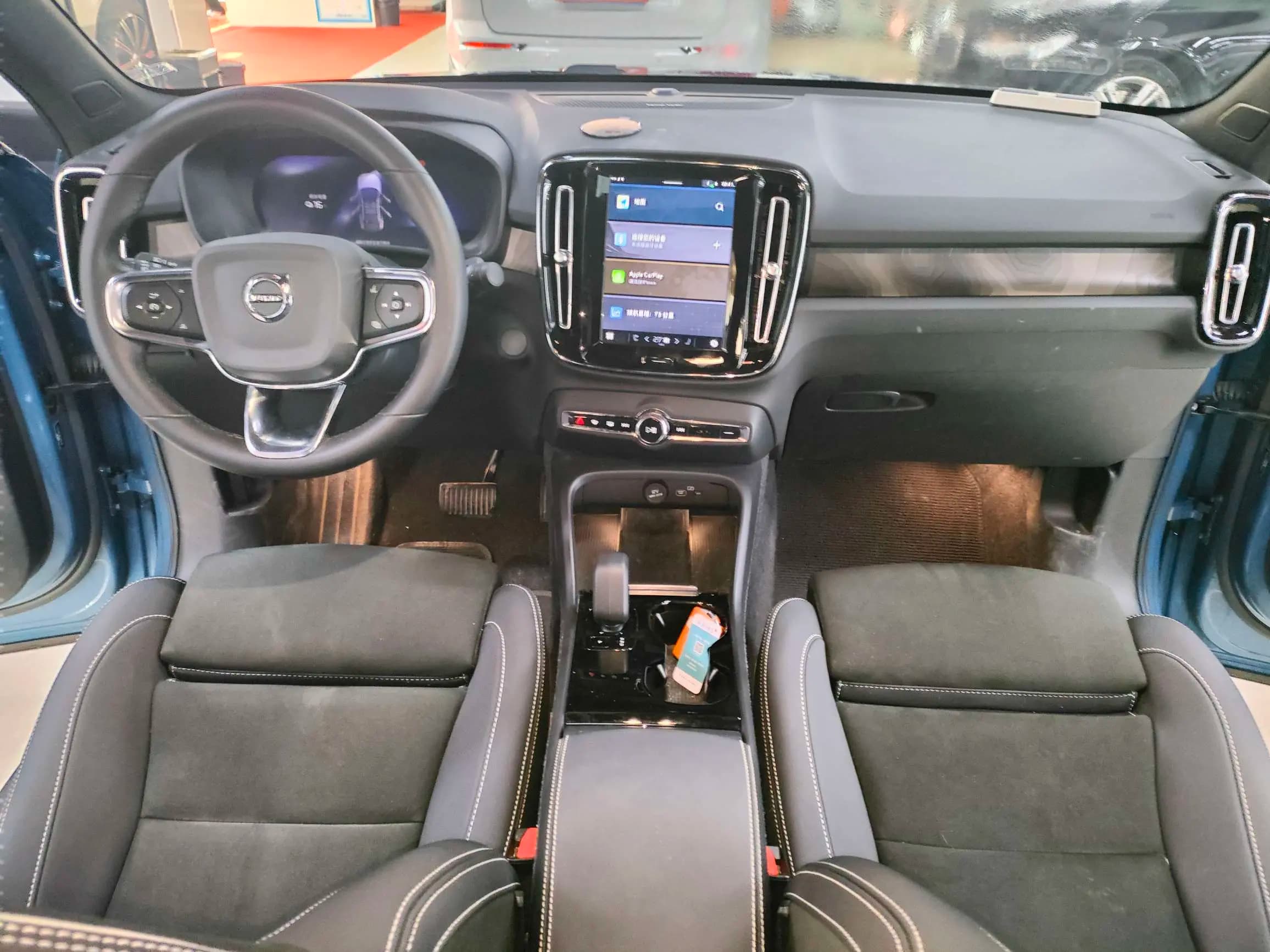 Volvo C40 EV 2022 г. 44888 км. — фото 11