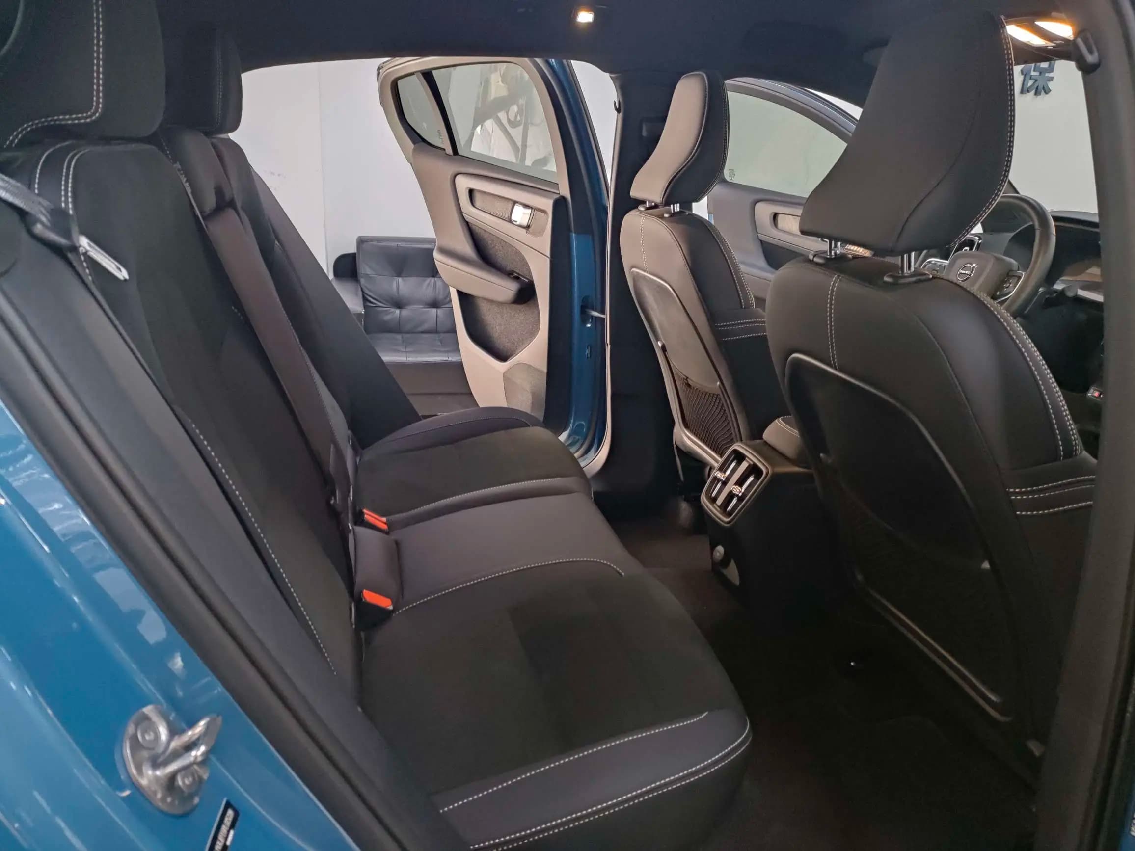 Volvo C40 EV 2022 г. 44888 км. — фото 18