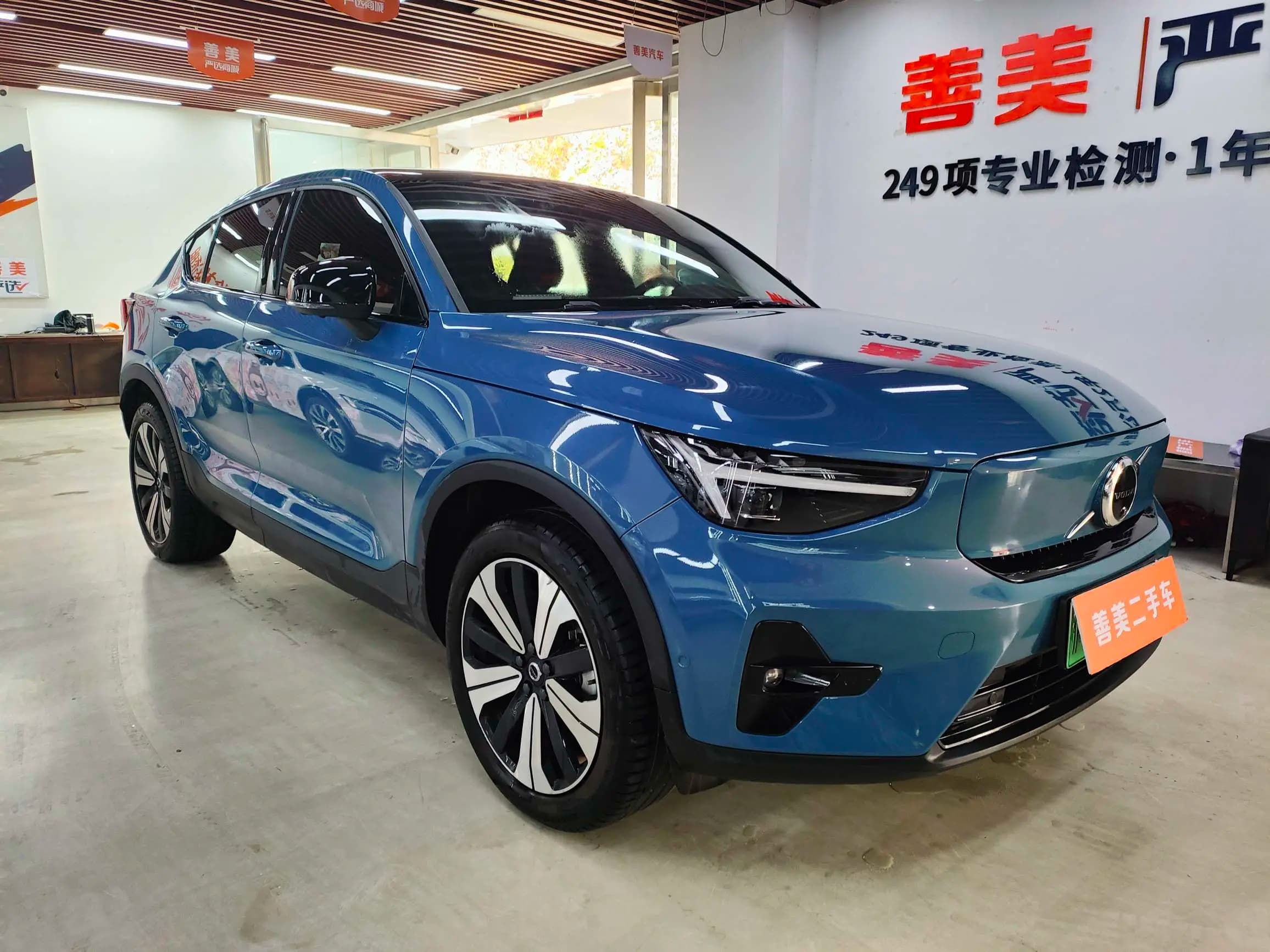 Volvo C40 EV 2022 г. 44888 км. — фото 3