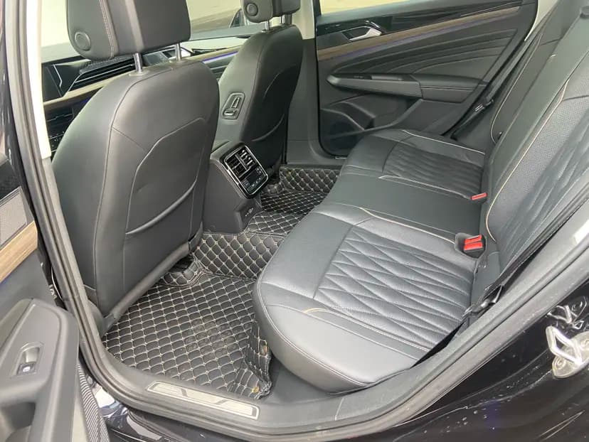 Volkswagen Passat 2021 г. 46091 км. — фото 13