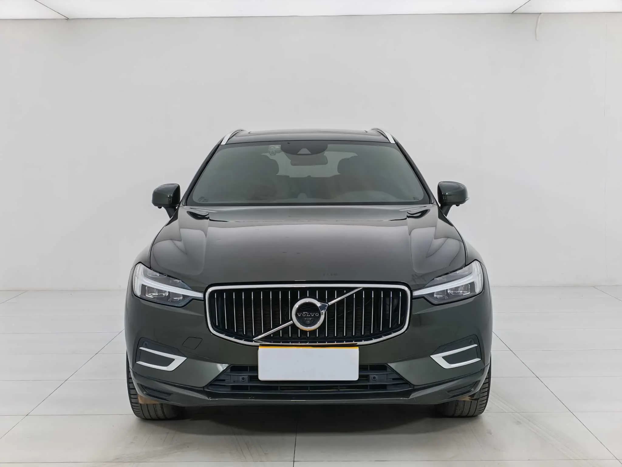 Volvo XC60 2021 г. 87101 км. — фото 2
