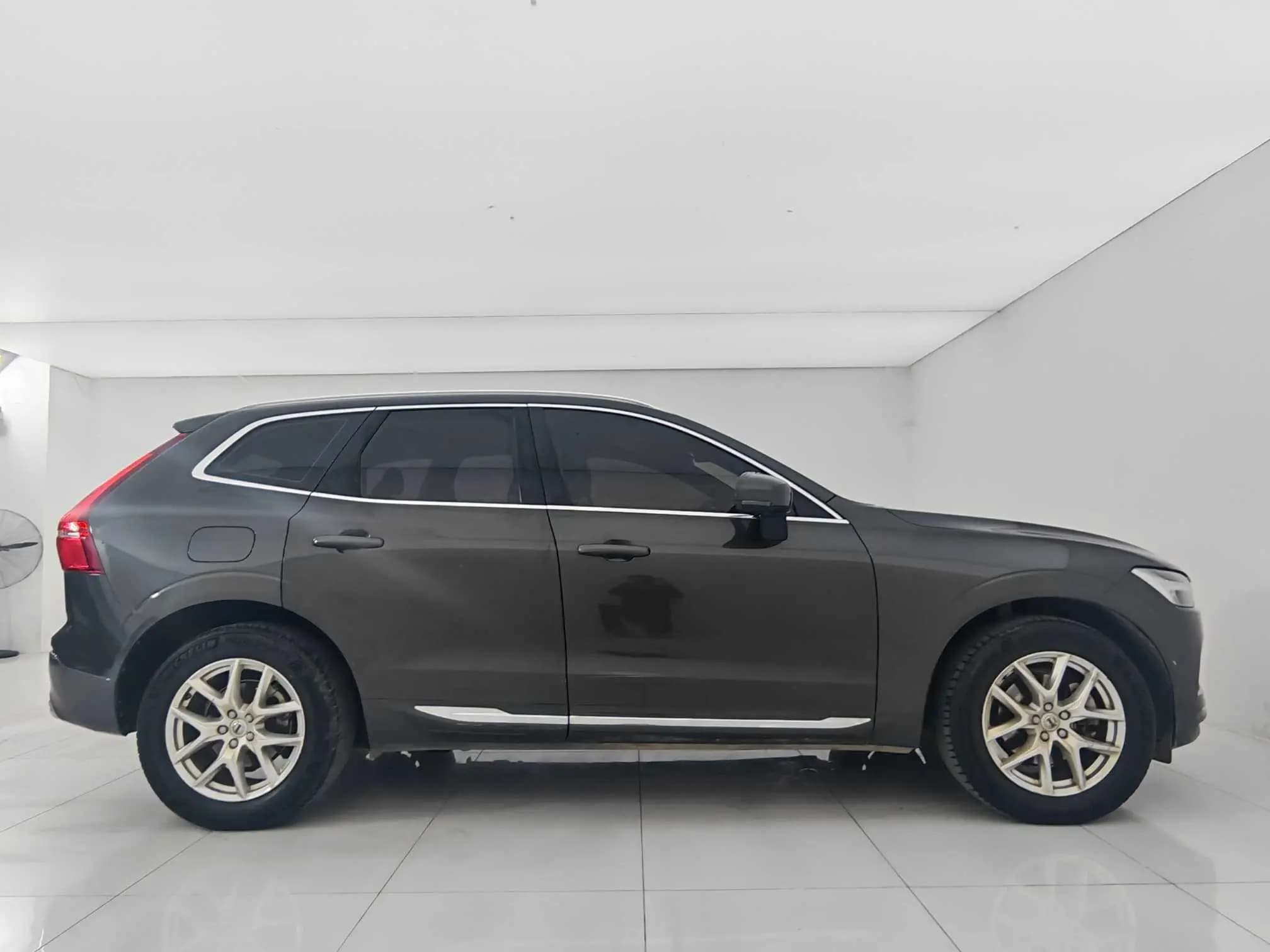 Volvo XC60 2021 г. 87101 км. — фото 8