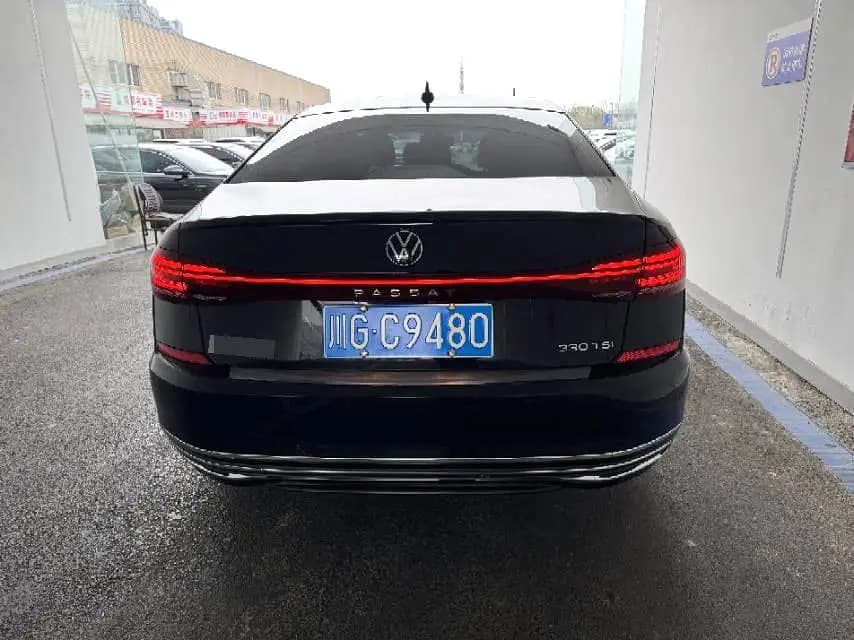 Volkswagen Passat 2023 г. 40095 км. — фото 3