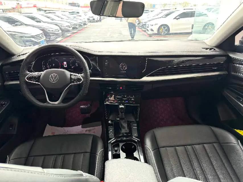 Volkswagen Passat 2023 г. 40095 км. — фото 4