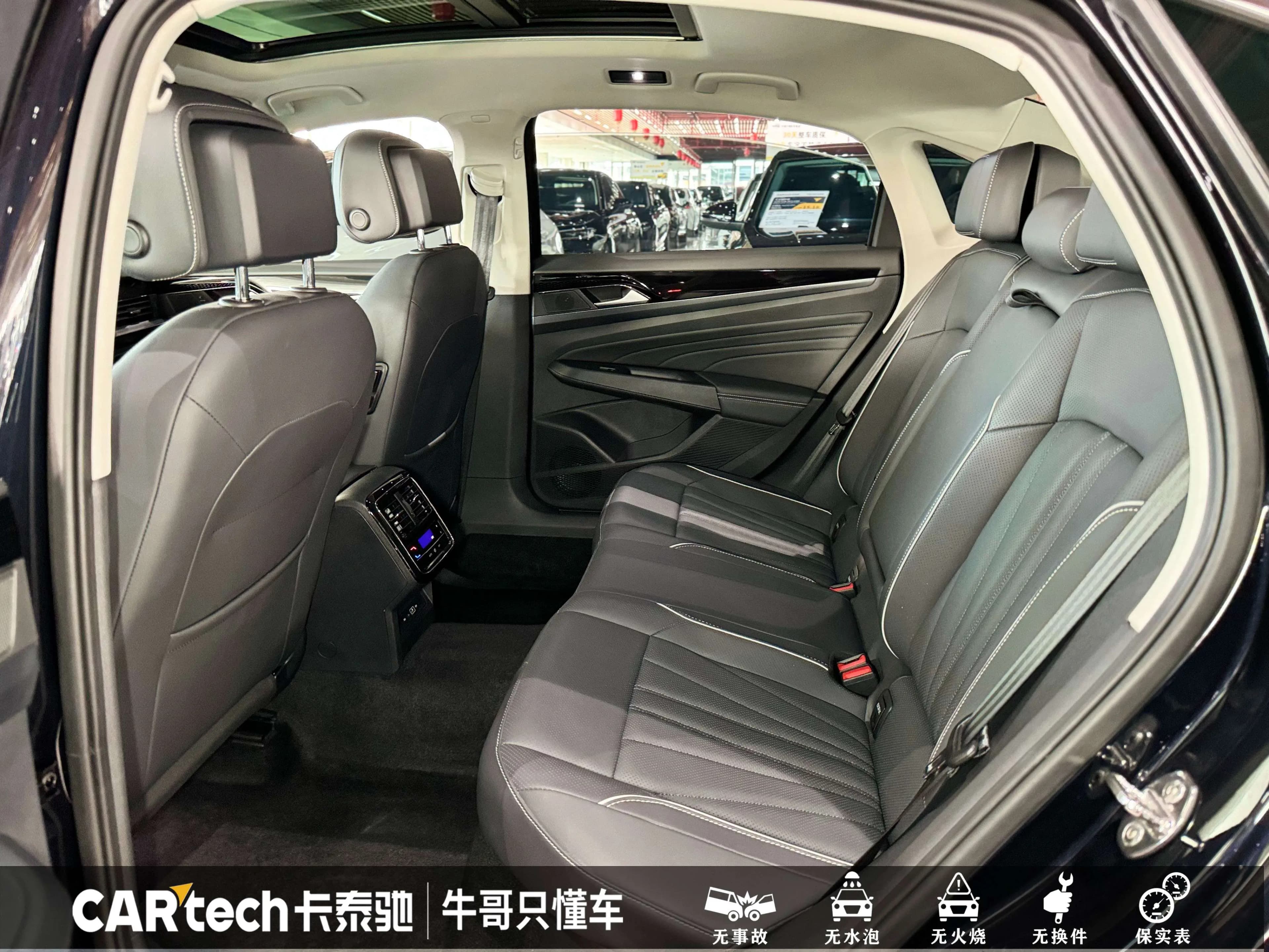 Volkswagen Passat 2023 г. 30497 км. — фото 21