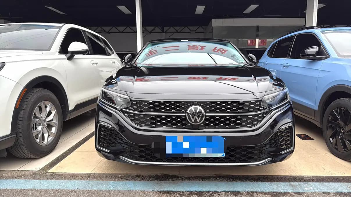 Volkswagen Passat 2024 г. 14001 км. — фото 2