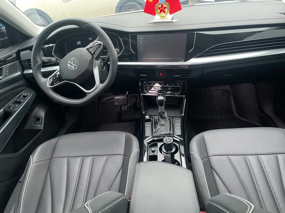Volkswagen Passat 2024 г. 20104 км. — фото 7