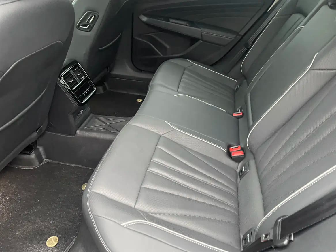 Volkswagen Passat 2024 г. 20104 км. — фото 10