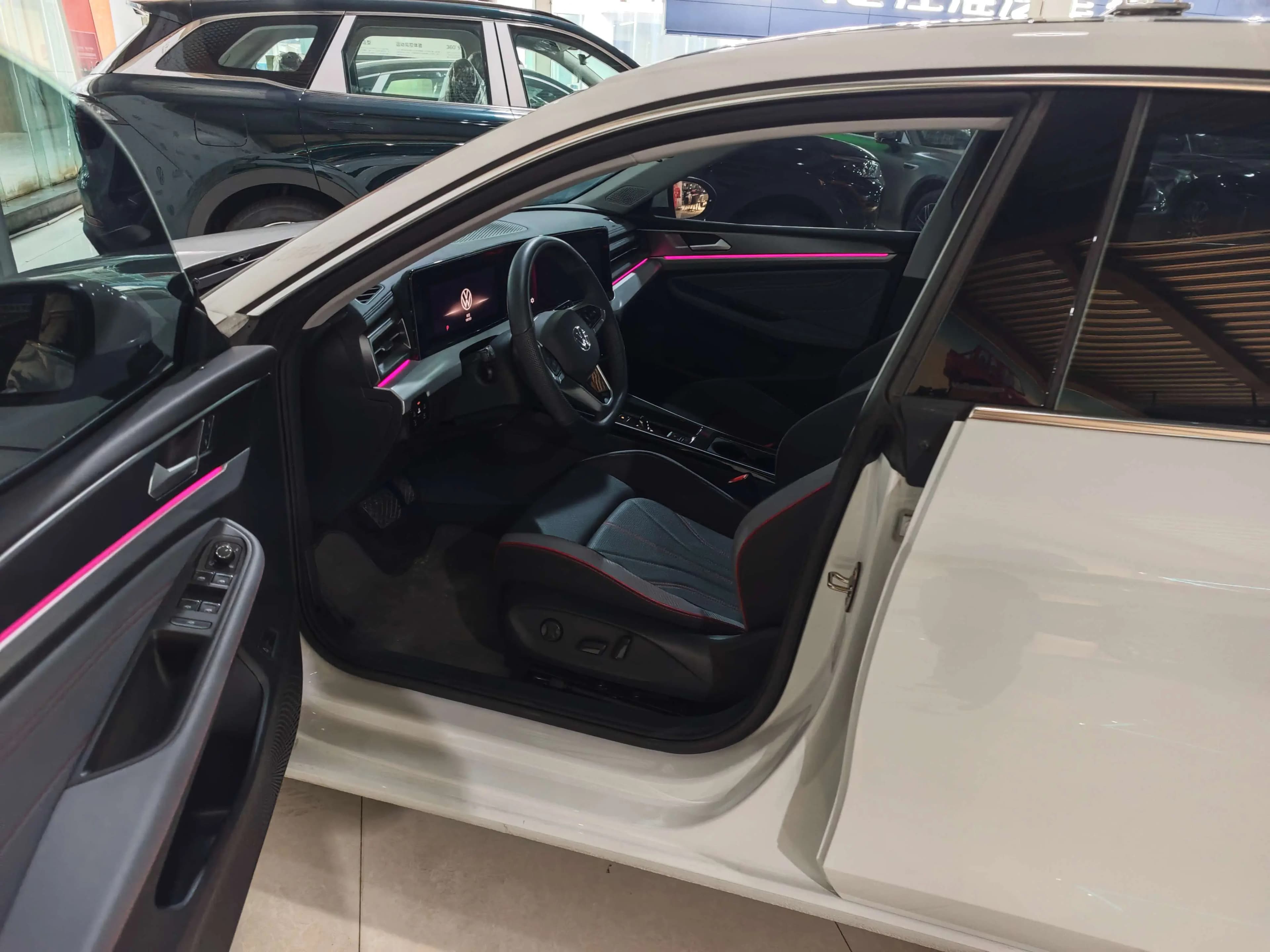 Volkswagen Lamando 2024 г. 2018 км. — фото 3